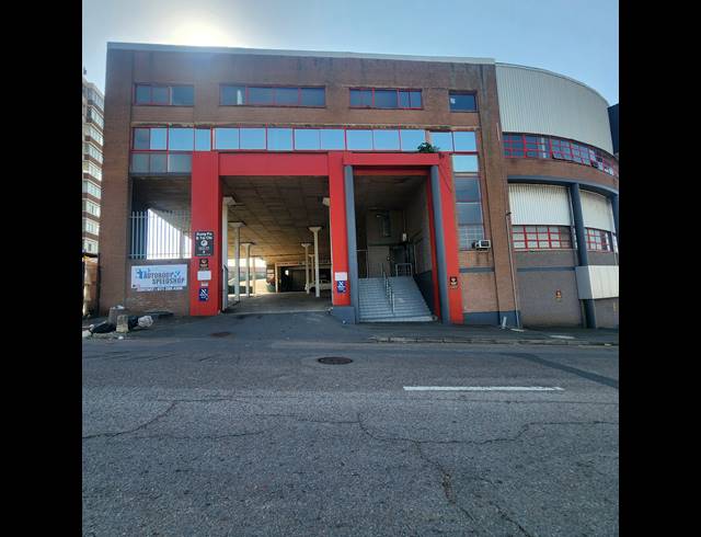 5,751M² BUSINESS CENTRE FOR SALE IN MORNINGSIDE